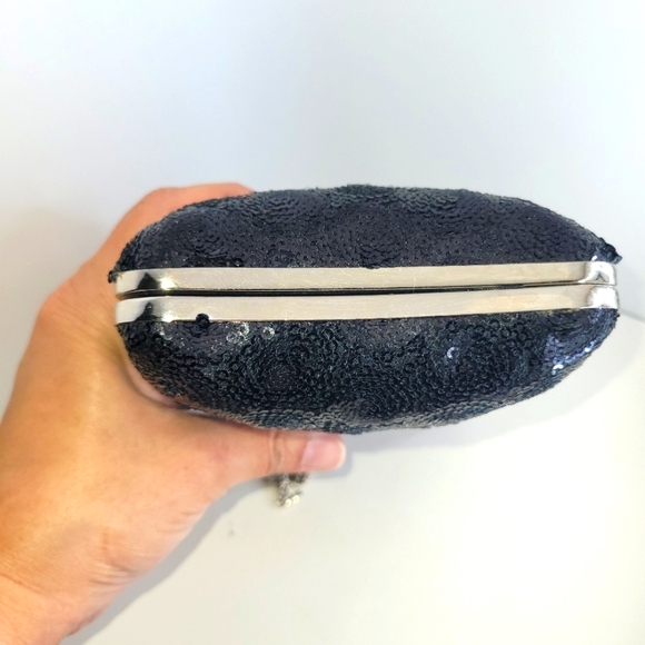 Sequin and Rhinestone Bling Clutch with Metal Chain Evening Bag - Picture 5 of 9